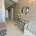 Penthouse 2 Bedroom Designer *