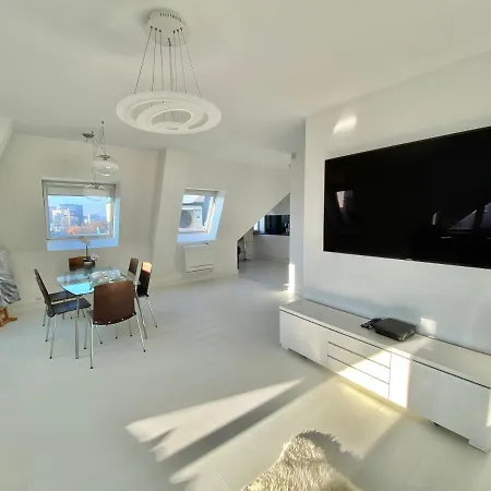 Penthouse 2 Bedroom Designer * Warsaw