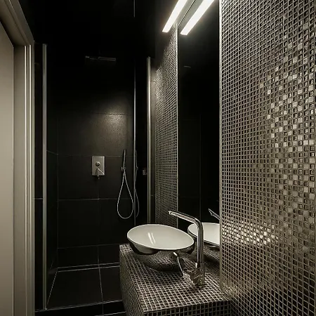 Penthouse 2 Bedroom Designer *