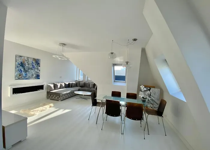 Penthouse 2 Bedroom Designer דירה